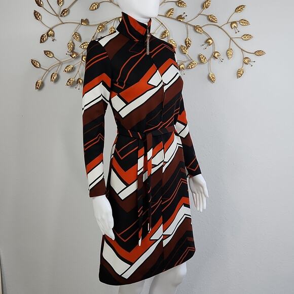 Vintage 60's Mini Dress Size Small - Picture 4 of 16